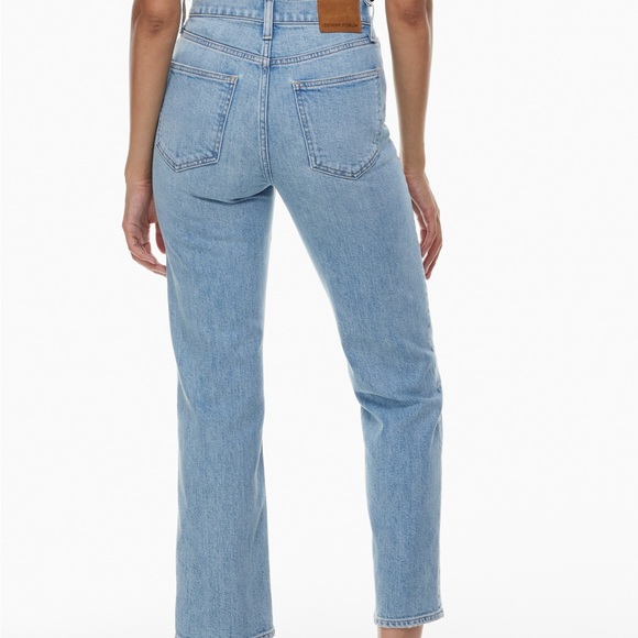 Aritzia Denim Forum The Arlo Hi-Rise Straight Jean - Picture 7 of 13